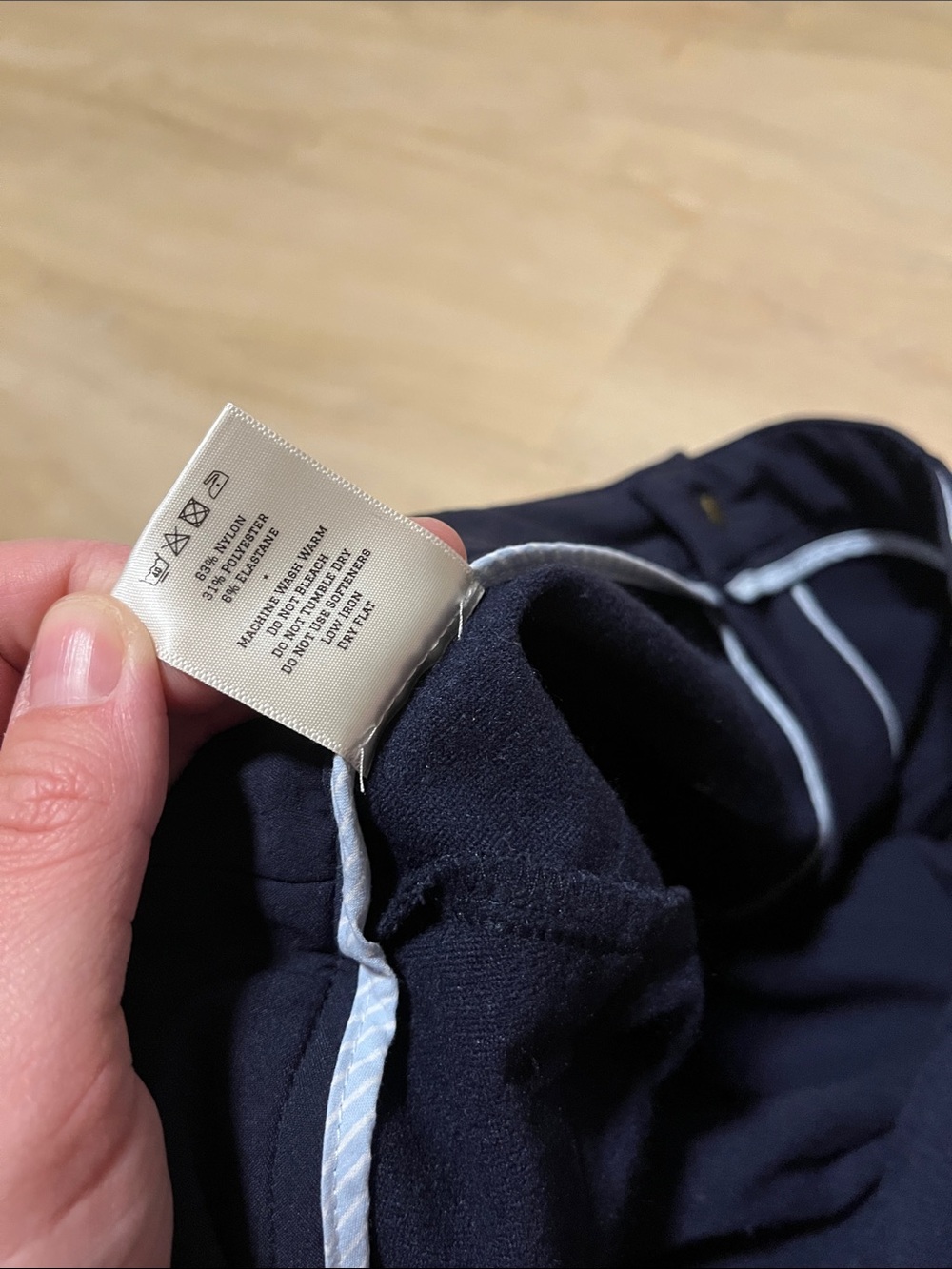 Tracksmith Navy Mens Shorts Size 34 - Picture 6 of 9